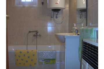 Hungary Privát Kócsújfalu, Exterior